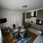 Cactus House Gaspar Apartament *